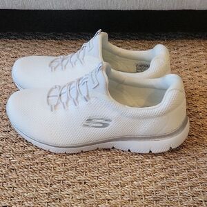 Skechers White and Silver Women's Sneakers Wide Fit Size 9.5